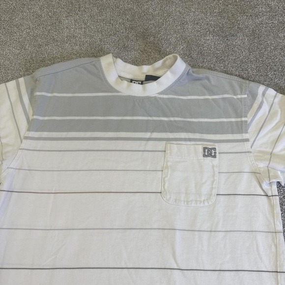 Y2K DC Apparel Gray & White Pocket T-Shirt Small Men's Skate Streetwear - Picture 2 of 6